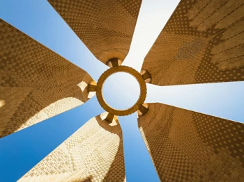 golden fan
